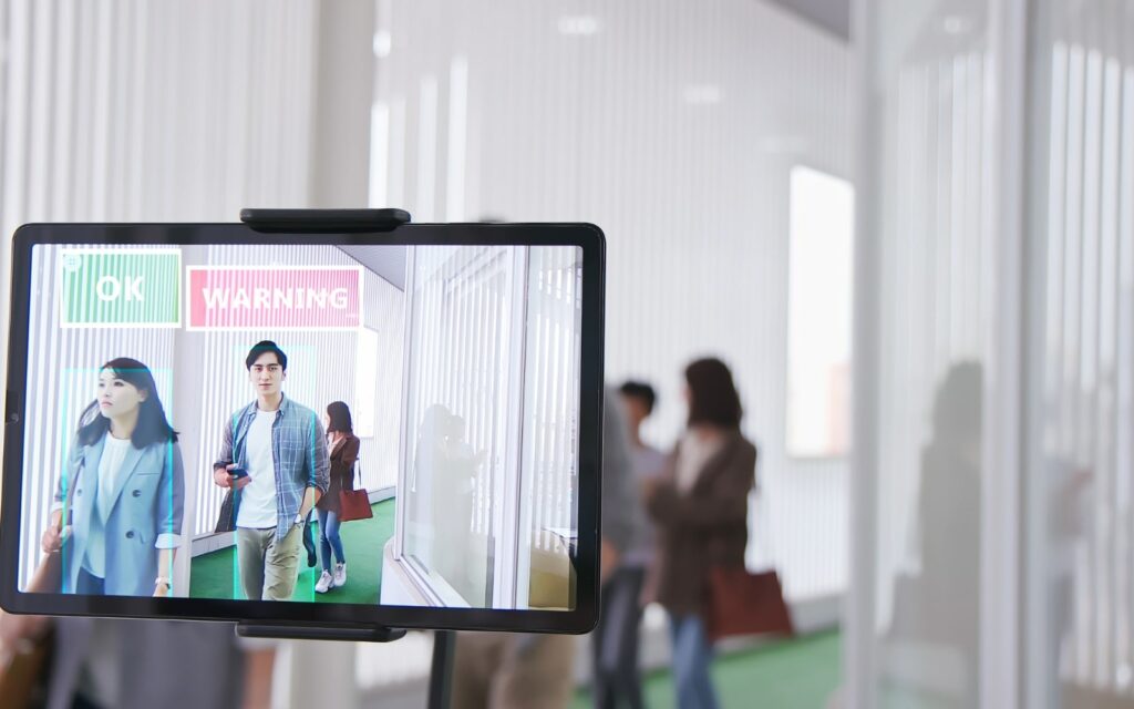 Security-Camera-and-Sensor-Data-Analysis-Edge-AI-Solutions